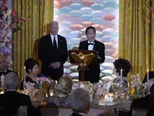 קישידה וביידן בסעודה בבית הלבן [צילום: אוון ווצ'י, AP]