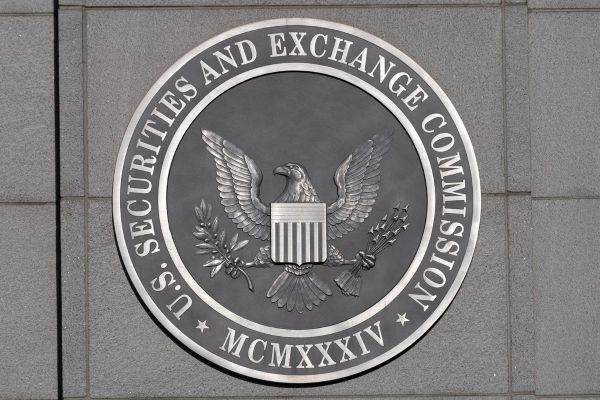 שלושה מיליוני שקלים בגין הטעיית משקיעים בעמיר שיווק